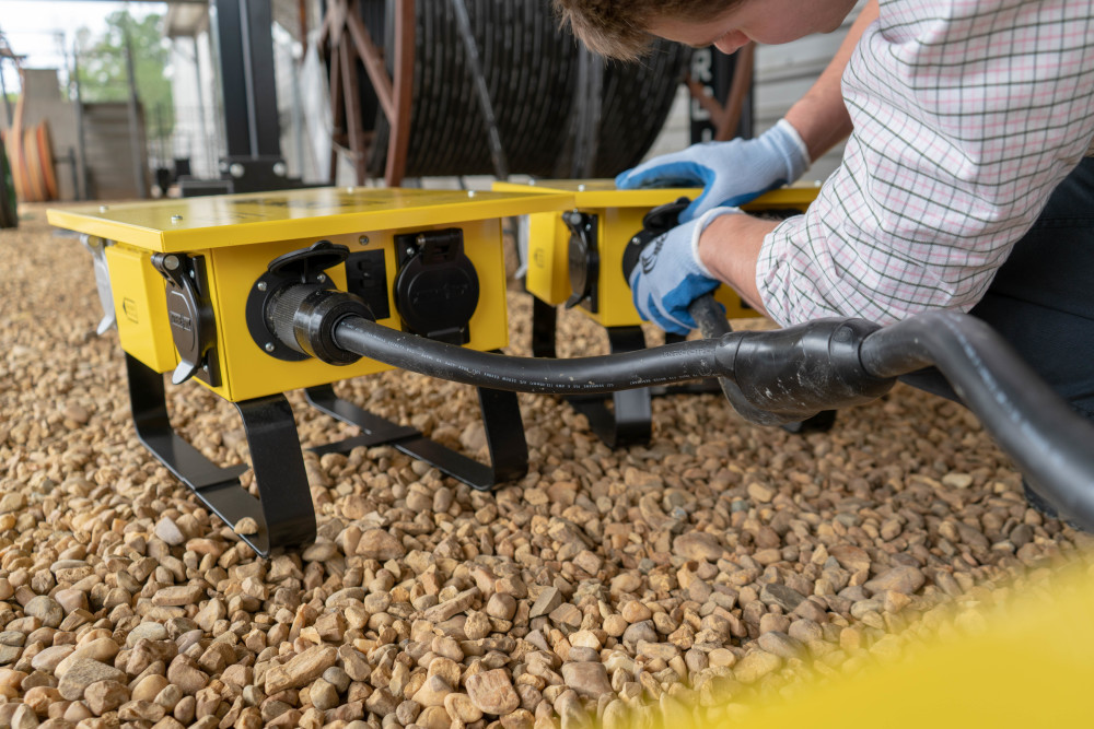 Southwire Y-Adapter 3' 6/4 SEOW - Image 25