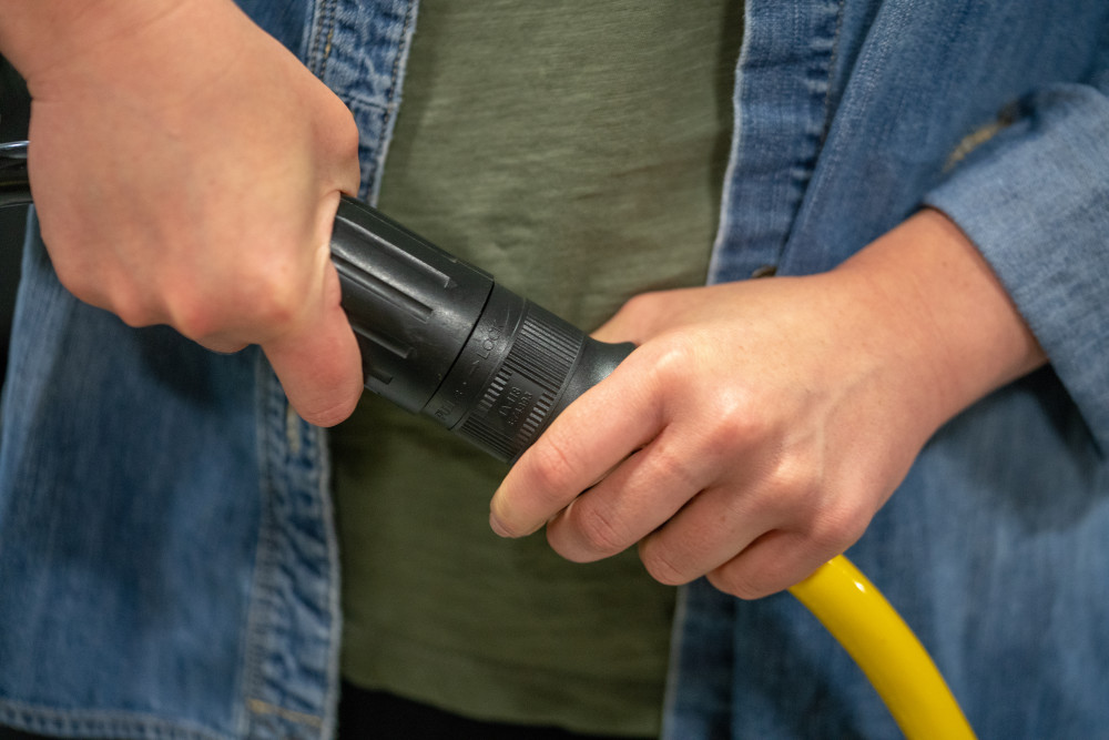 Southwire Generator Extension Cord, 25', 10/4 - Image 15